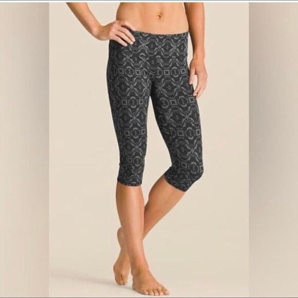 5/ $25 Athleta Freedom Chaturanga Yoga Knicker Capri Crop Workout Leggings Sz XS - Picture 1 of 7